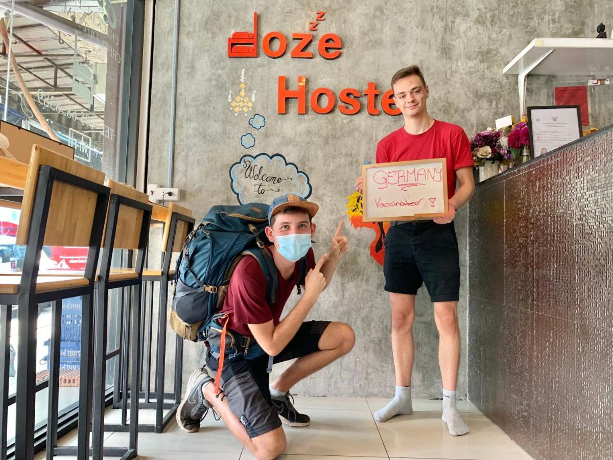 Hostal Doze *